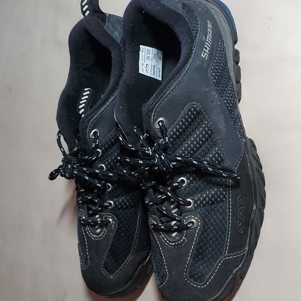 Cycling shoes